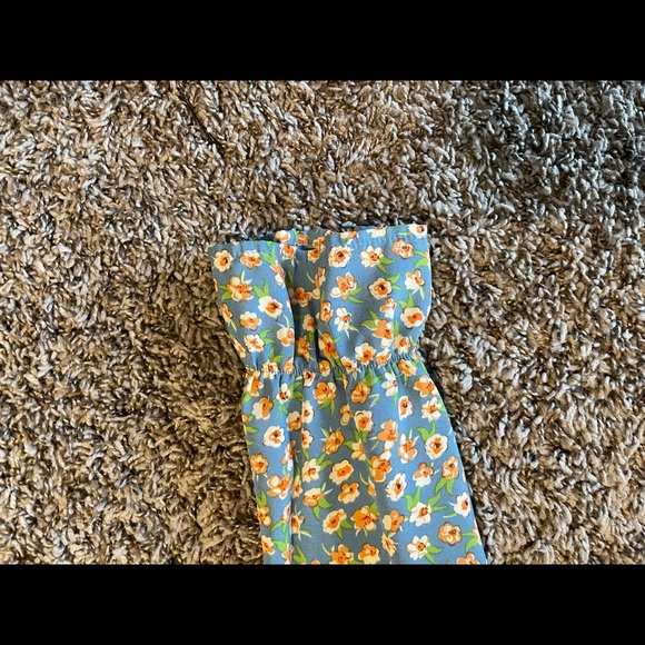 Flower dress - Picture 3 of 3